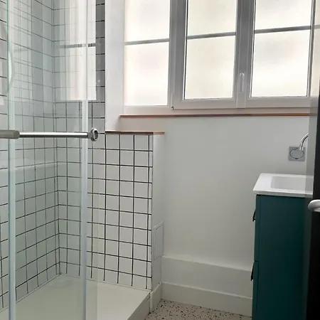 Grand Avec Garage كليرمونت-فيراند